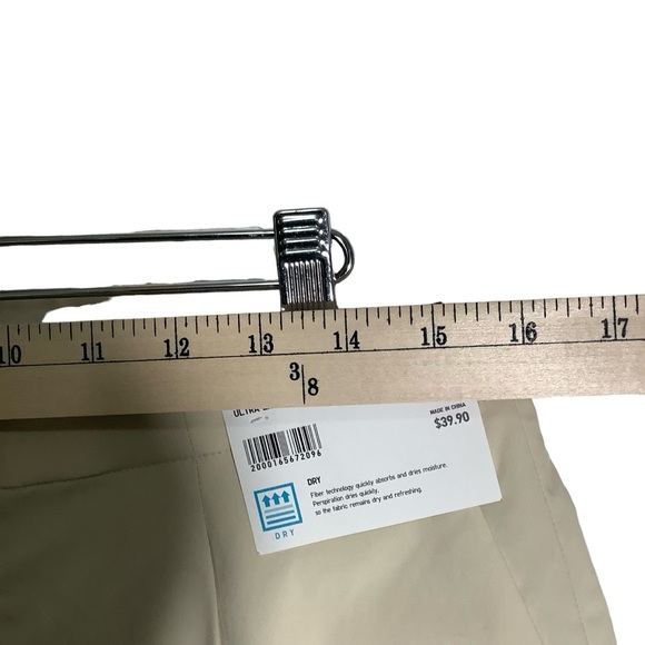 Uniqlo x Theory Ultra Light Tucked Easy Short - Picture 6 of 12